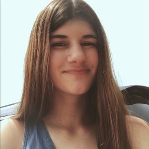 Meet your Posher, Eliza